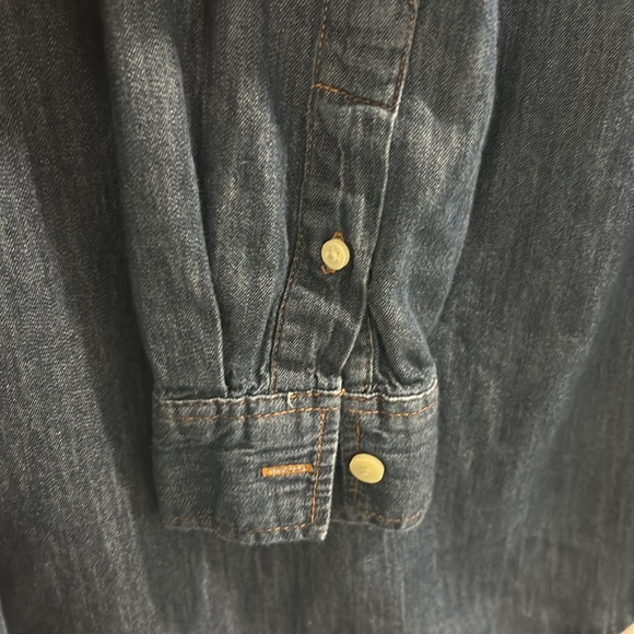 The GAP men’s dark denim Oxford button down shirt size small - Picture 5 of 5